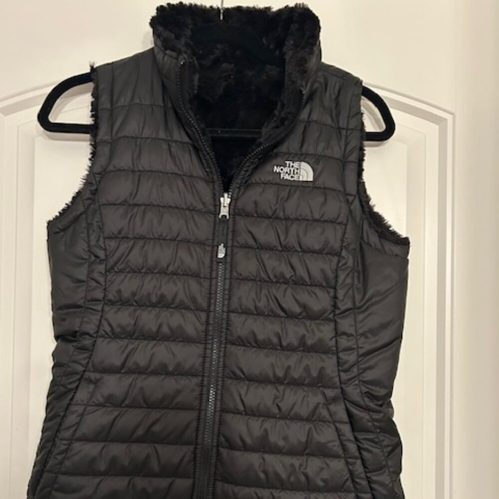 The North Face Girls Reversible Vest Size Large 14/16